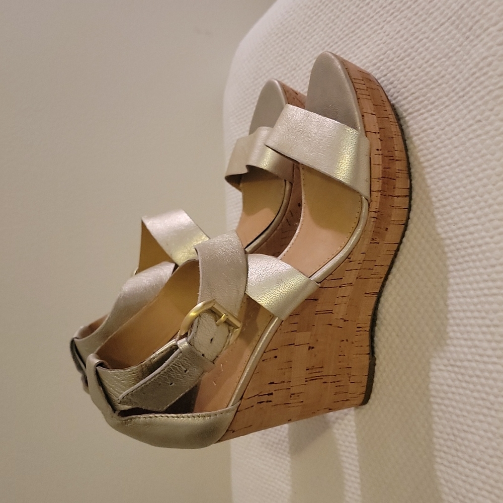 EUC FRANCO SARTO Metallic Leather Wedge Platform Sandals Size: 9